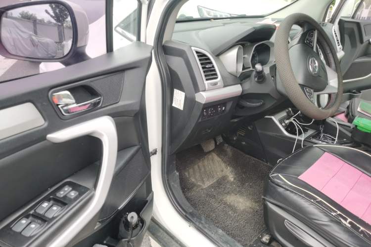 Used JAC Group Refine S3 2016 1.5L CVT Luxury Smart Version Driver Seat