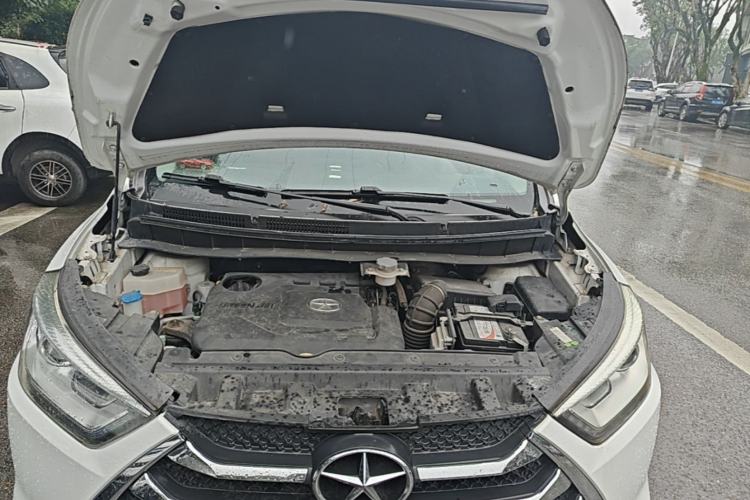 Used JAC Group Refine S3 2016 1.5L Manual Luxury Smart Version Engine Bay