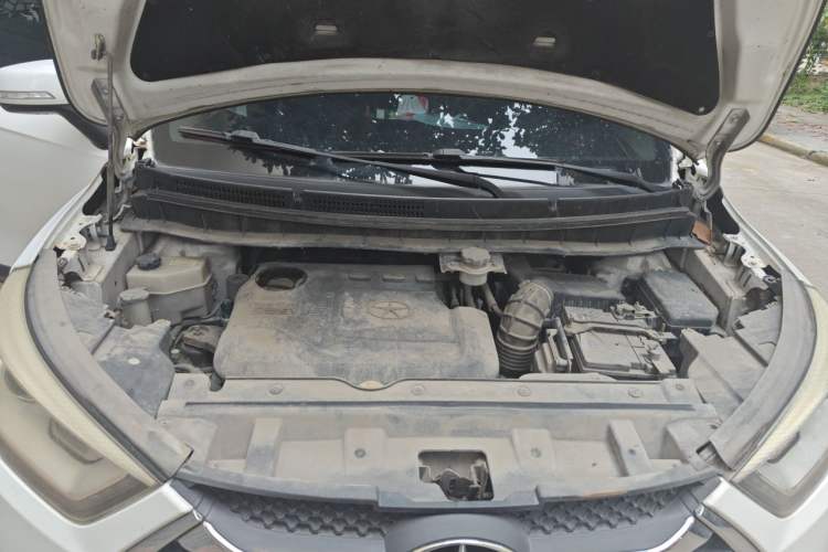 Used JAC Group Refine S3 2016 1.5L Manual Luxury Smart Premium Edition Engine Bay