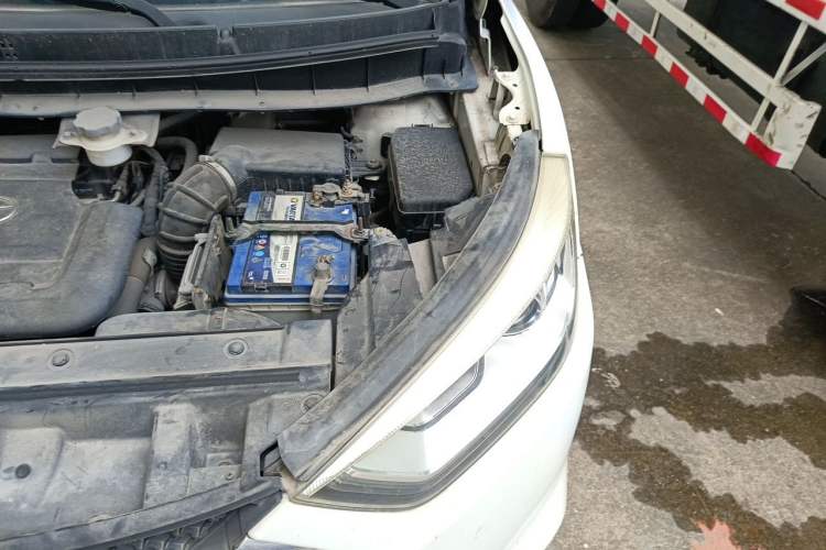 Used JAC Group Refine S3 2016 1.5L Manual Luxury Smart Version Engine Bay Left