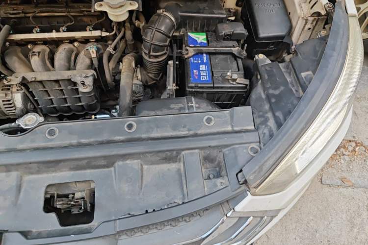 Used JAC Group Refine S3 2016 1.5L CVT Luxury Smart Version Engine Bay Left