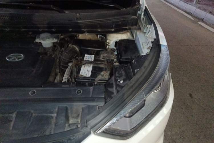 Used JAC Group Refine S3 2016 1.5L Manual Luxury Model Engine Bay Left