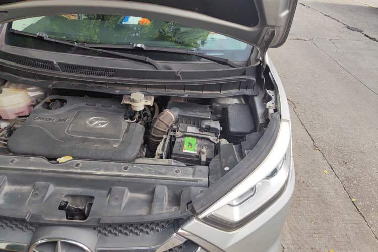 Used JAC Group Refine S3 2016 1.5L Manual Luxury Smart Version Engine Bay Left