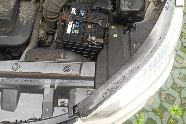 Used JAC Group Refine S3 2016 1.5L CVT Luxury Smart Version Engine Bay Left