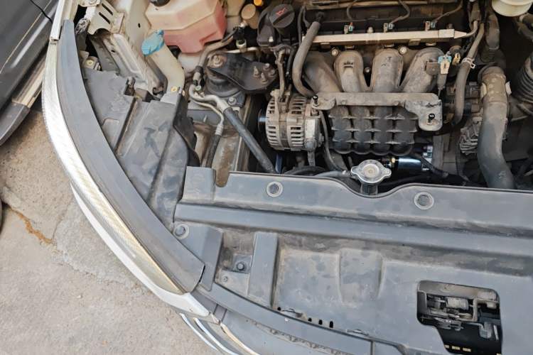 Used JAC Group Refine S3 2016 1.5L CVT Luxury Smart Version Engine Bay Right