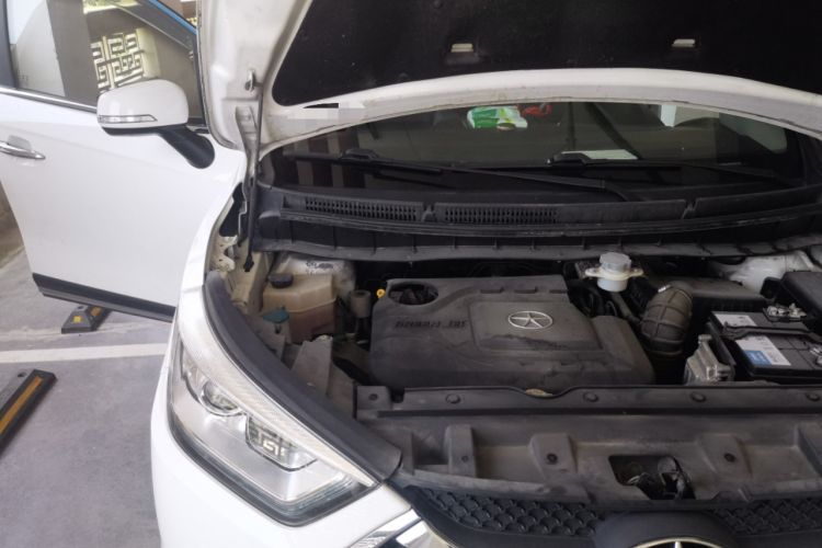 Used JAC Group Refine S3 2016 1.5L Manual Luxury Smart Version Engine Bay Right