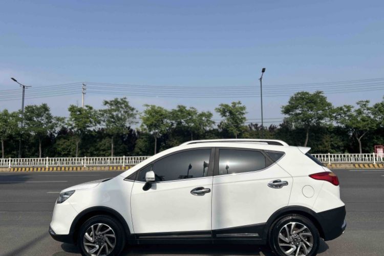 Used JAC Group Refine S3 2016 1.5L Manual Luxury Smart Version Exterior 2