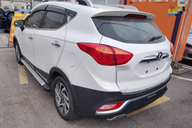 Used JAC Group Refine S3 2016 1.5L Manual Luxury Smart Premium Edition Exterior 2