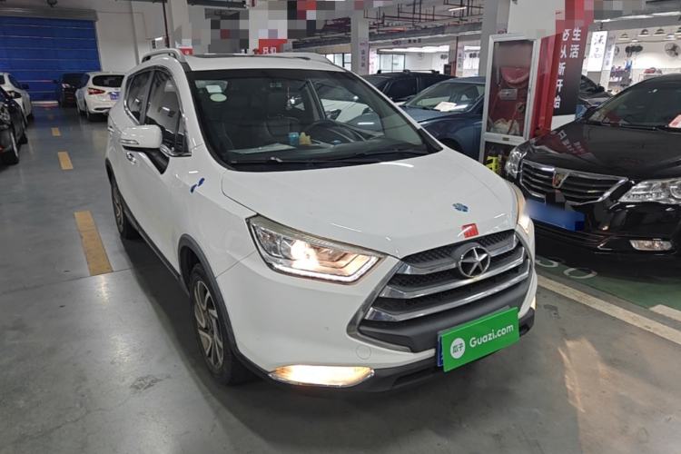 Used JAC Group Refine S3 2016 1.5L Manual Luxury Smart Version Front Right 45 Deg