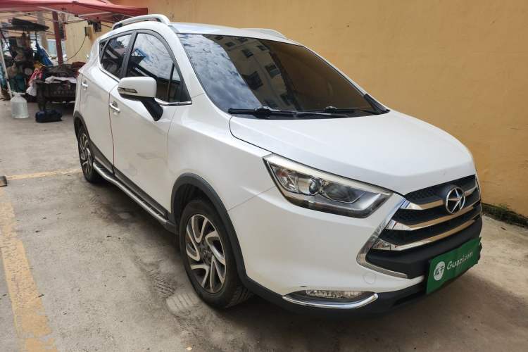 Used JAC Group Refine S3 2016 1.5L Manual Luxury Smart Version Front Right 45 Deg