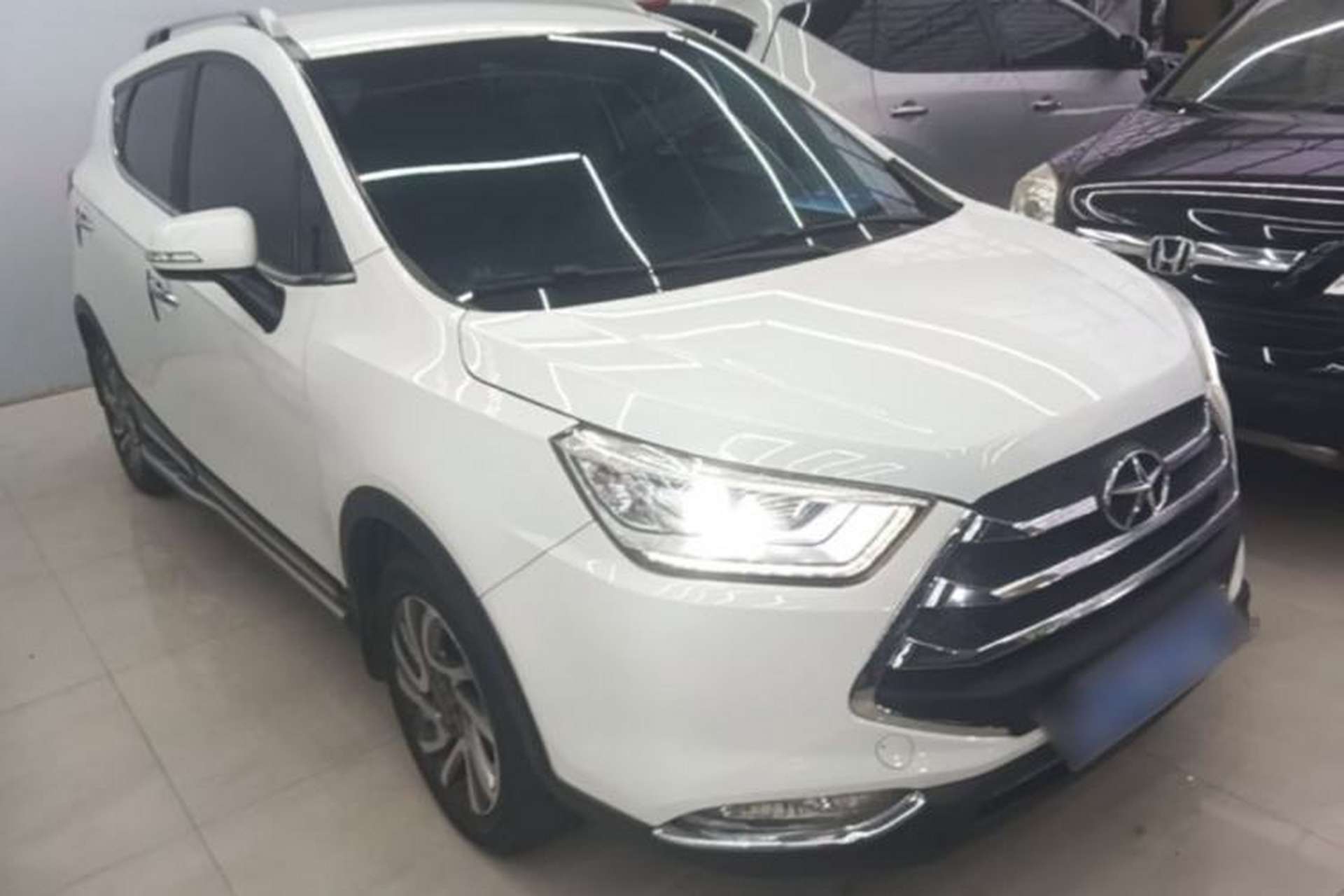 Used JAC Group Refine S3 2016 1.5L CVT Luxury Smart Version Front Right 45 Deg