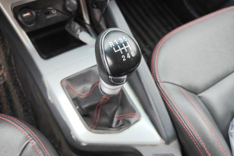 Used JAC Group Refine S3 2016 1.5L Manual Luxury Smart Version Gear Lever