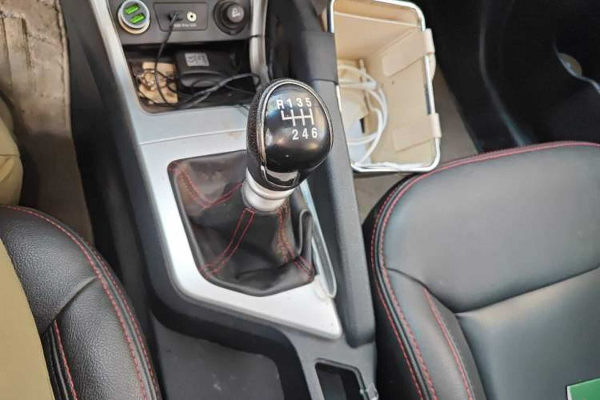 Used JAC Group Refine S3 2016 1.5L Manual Luxury Smart Version Gear Lever
