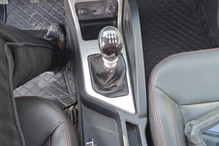 Used JAC Group Refine S3 2016 1.5L Manual Luxury Smart Version Gear Lever