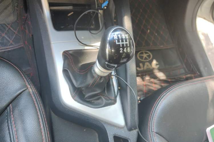 Used JAC Group Refine S3 2016 1.5L Manual Luxury Smart Version Gear Lever