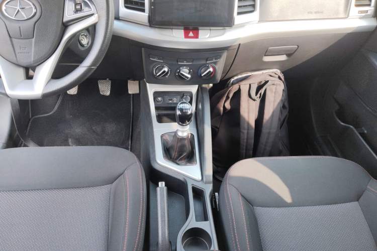Used JAC Group Refine S3 2016 1.5L Manual Luxury Model Gear Lever