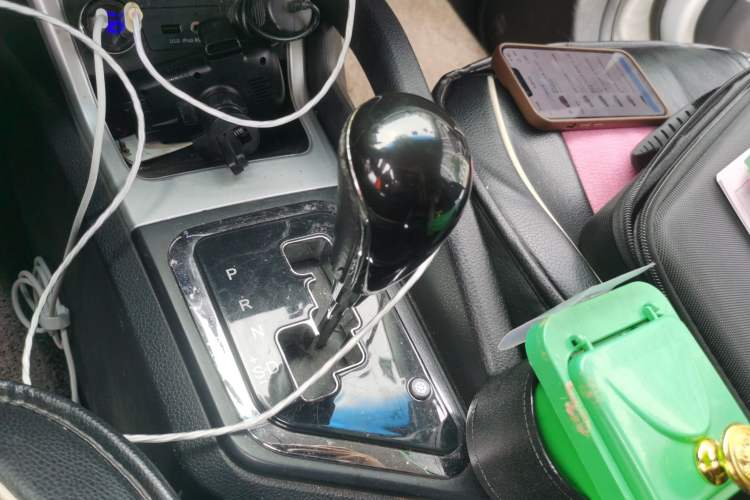Used JAC Group Refine S3 2016 1.5L CVT Luxury Smart Version Gear Lever
