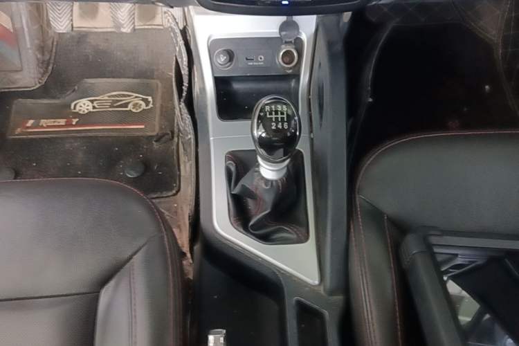 Used JAC Group Refine S3 2016 1.5L Manual Luxury Smart Version Gear Lever