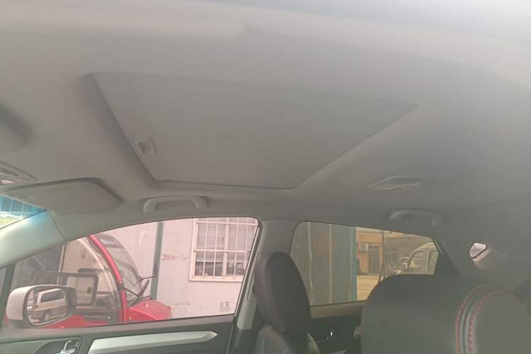 Used JAC Group Refine S3 2016 1.5L CVT Luxury Smart Version Headliner