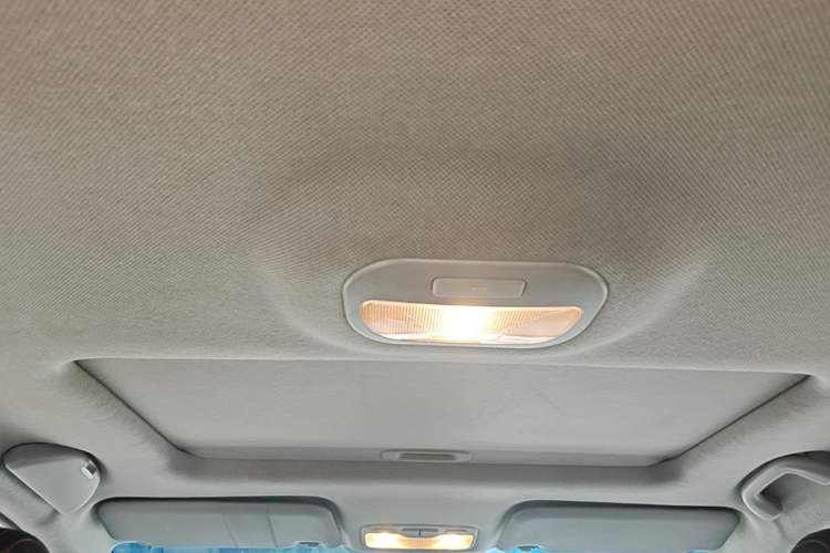 Used JAC Group Refine S3 2016 1.5L CVT Luxury Smart Version Headliner