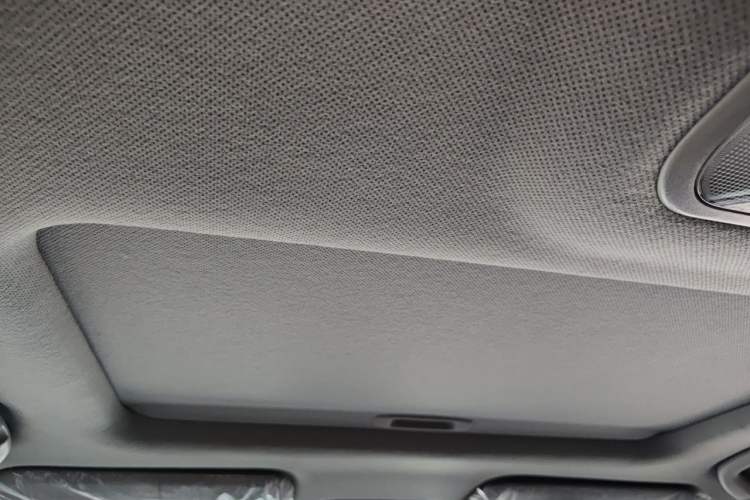 Used JAC Group Refine S3 2016 1.5L CVT Luxury Smart Version Headliner