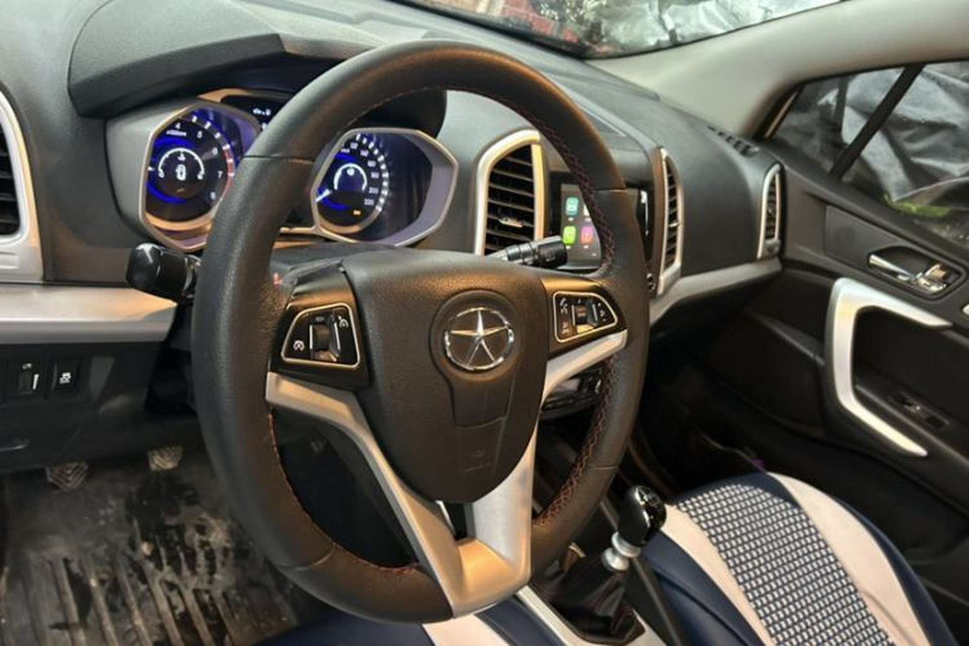 Used JAC Group Refine S3 2016 1.5L Manual Luxury Smart Version Interior 1