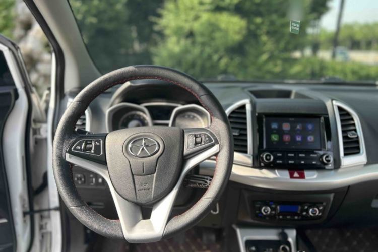 Used JAC Group Refine S3 2016 1.5L Manual Luxury Smart Version Interior 11