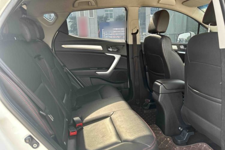 Used JAC Group Refine S3 2016 1.5L Manual Luxury Smart Version Interior 2