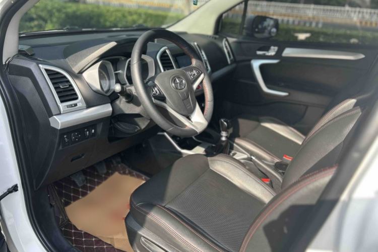 Used JAC Group Refine S3 2016 1.5L Manual Luxury Smart Version Interior 3