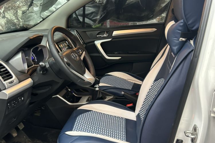 Used JAC Group Refine S3 2016 1.5L Manual Luxury Smart Version Interior 4