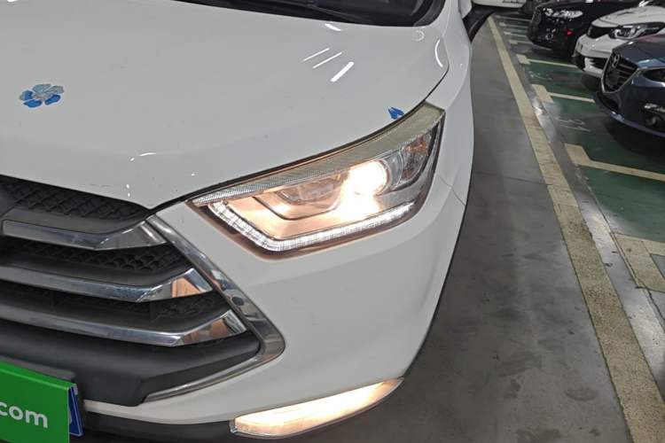 Used JAC Group Refine S3 2016 1.5L Manual Luxury Smart Version Left Front Headlight