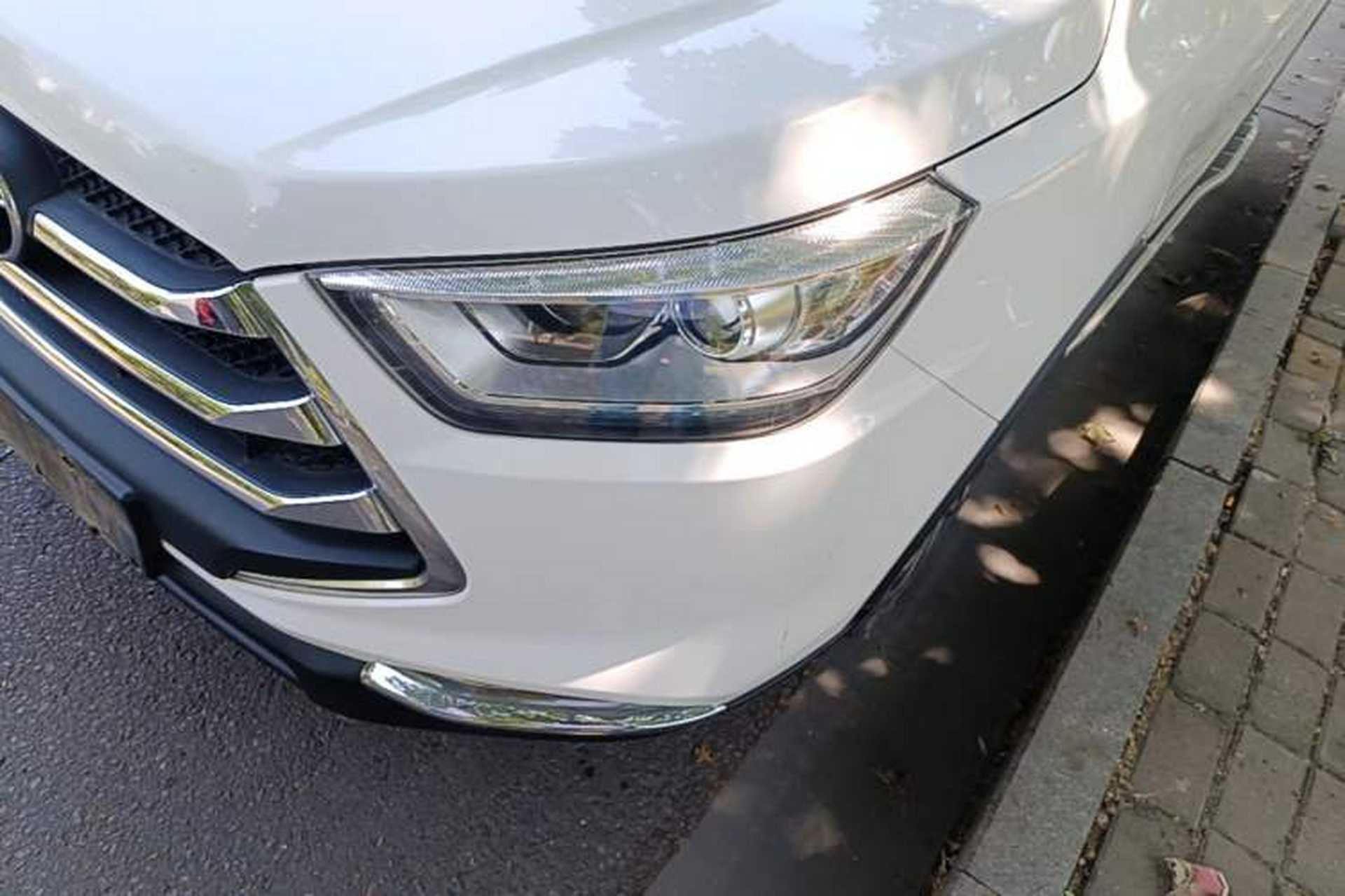 Used JAC Group Refine S3 2016 1.5L Manual Luxury Smart Version Left Front Headlight