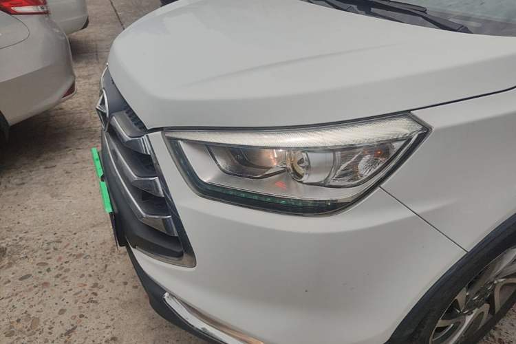 Used JAC Group Refine S3 2016 1.5L CVT Luxury Smart Version Left Front Headlight