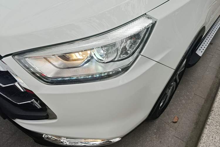Used JAC Group Refine S3 2016 1.5L CVT Luxury Smart Version Left Front Headlight
