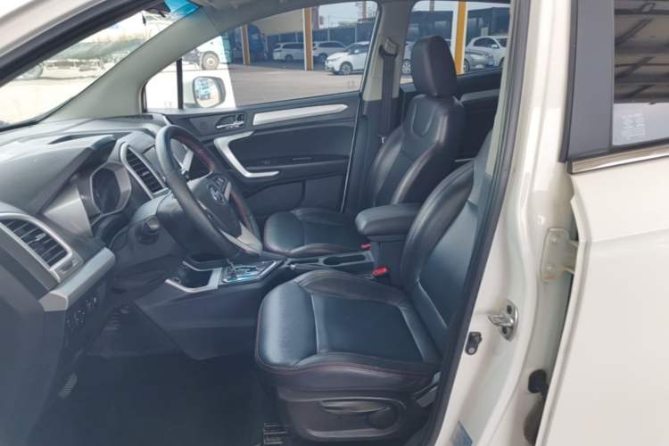 Used JAC Group Refine S3 2016 1.5L CVT Luxury Smart Version Left Front Seat