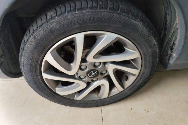 Used JAC Group Refine S3 2016 1.5L CVT Luxury Smart Version Left Front Wheel Hub
