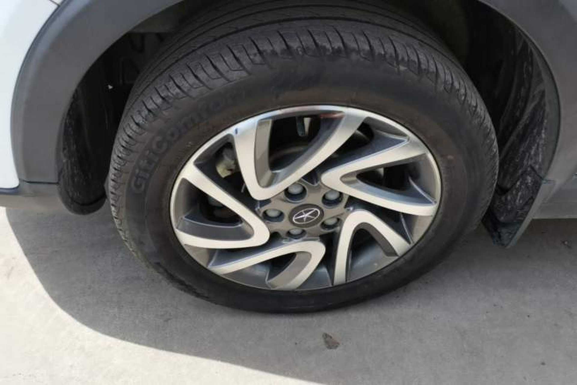 Used JAC Group Refine S3 2016 1.5L Manual Luxury Smart Version Left Front Wheel Hub