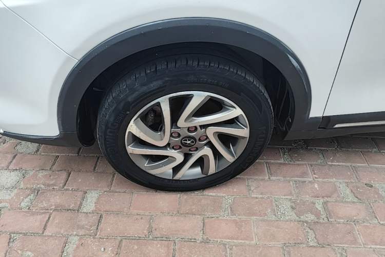 Used JAC Group Refine S3 2016 1.5L Manual Luxury Model Left Front Wheel Hub