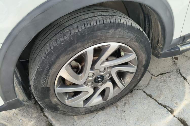Used JAC Group Refine S3 2016 1.5L Manual Luxury Smart Version Left Front Wheel Hub