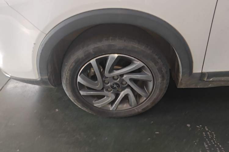 Used JAC Group Refine S3 2016 1.5L Manual Luxury Smart Version Left Front Wheel Hub