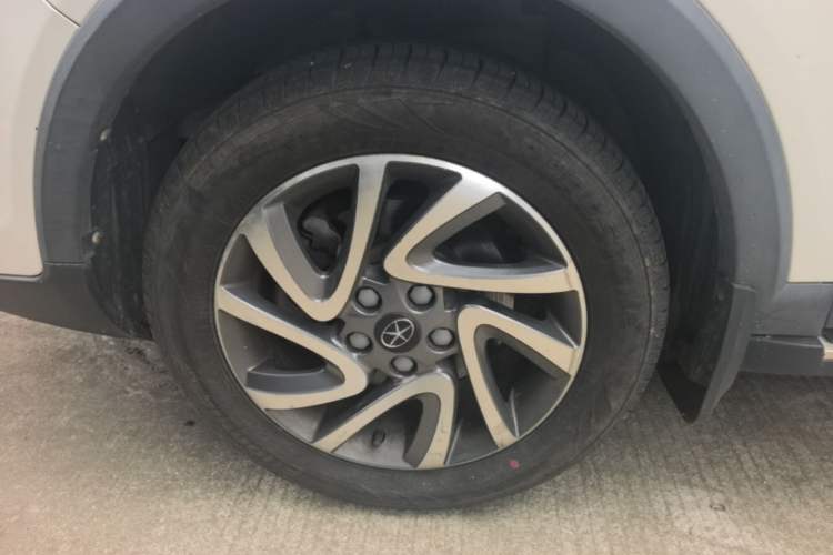 Used JAC Group Refine S3 2016 1.5L Manual Luxury Smart Version Left Front Wheel Hub