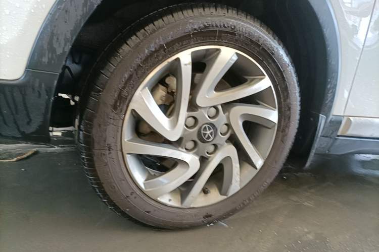 Used JAC Group Refine S3 2016 1.5L CVT Luxury Smart Premium Edition Left Front Wheel Hub