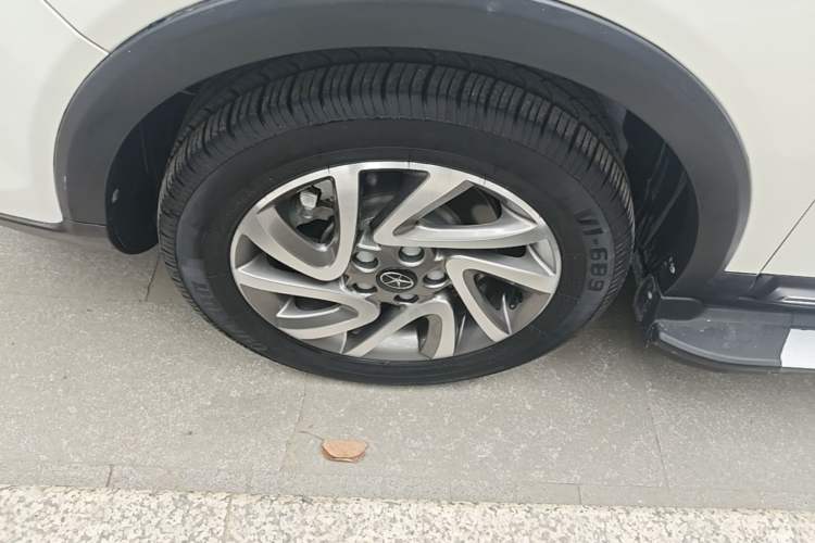 Used JAC Group Refine S3 2016 1.5L CVT Luxury Smart Version Left Front Wheel Hub