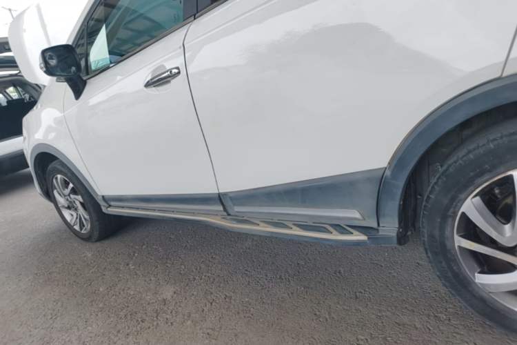 Used JAC Group Refine S3 2016 1.5L CVT Luxury Smart Version Left Side Sill