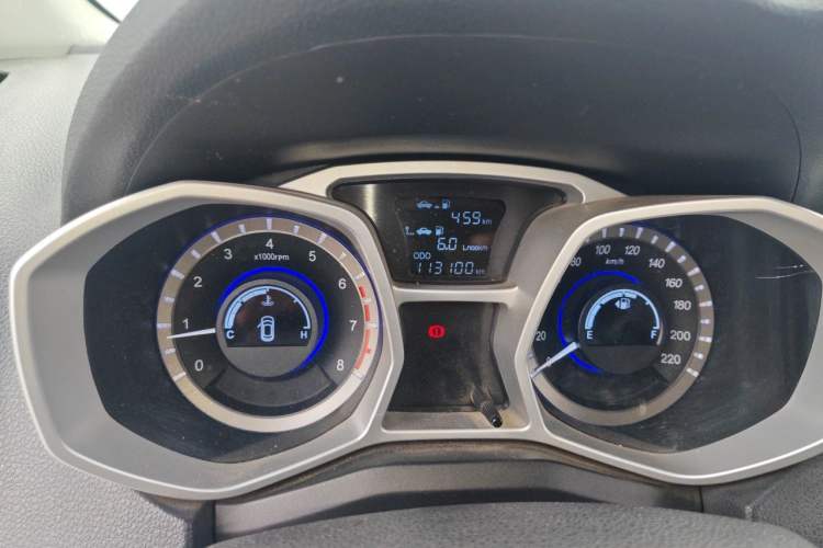 Used JAC Group Refine S3 2016 1.5L Manual Luxury Smart Version Odometer Close Up