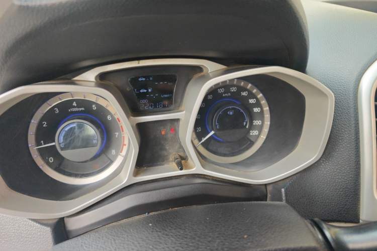 Used JAC Group Refine S3 2016 1.5L Manual Luxury Smart Version Odometer Close Up