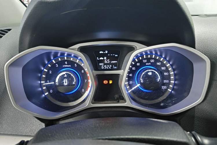 Used JAC Group Refine S3 2016 1.5L Manual Luxury Smart Version Odometer Close Up