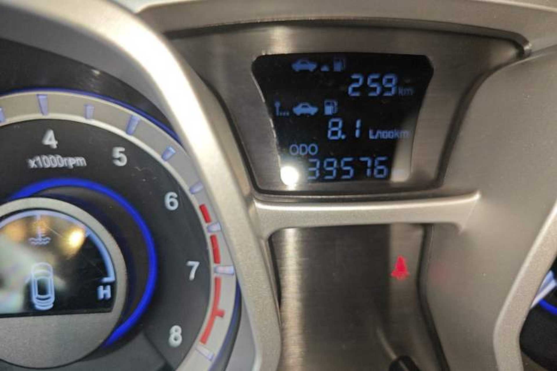 Used JAC Group Refine S3 2016 1.5L CVT Luxury Smart Premium Edition Odometer Close Up