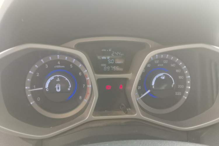 Used JAC Group Refine S3 2016 1.5L Manual Luxury Smart Version Odometer Close Up