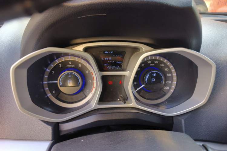 Used JAC Group Refine S3 2016 1.5L CVT Luxury Smart Version Odometer Close Up
